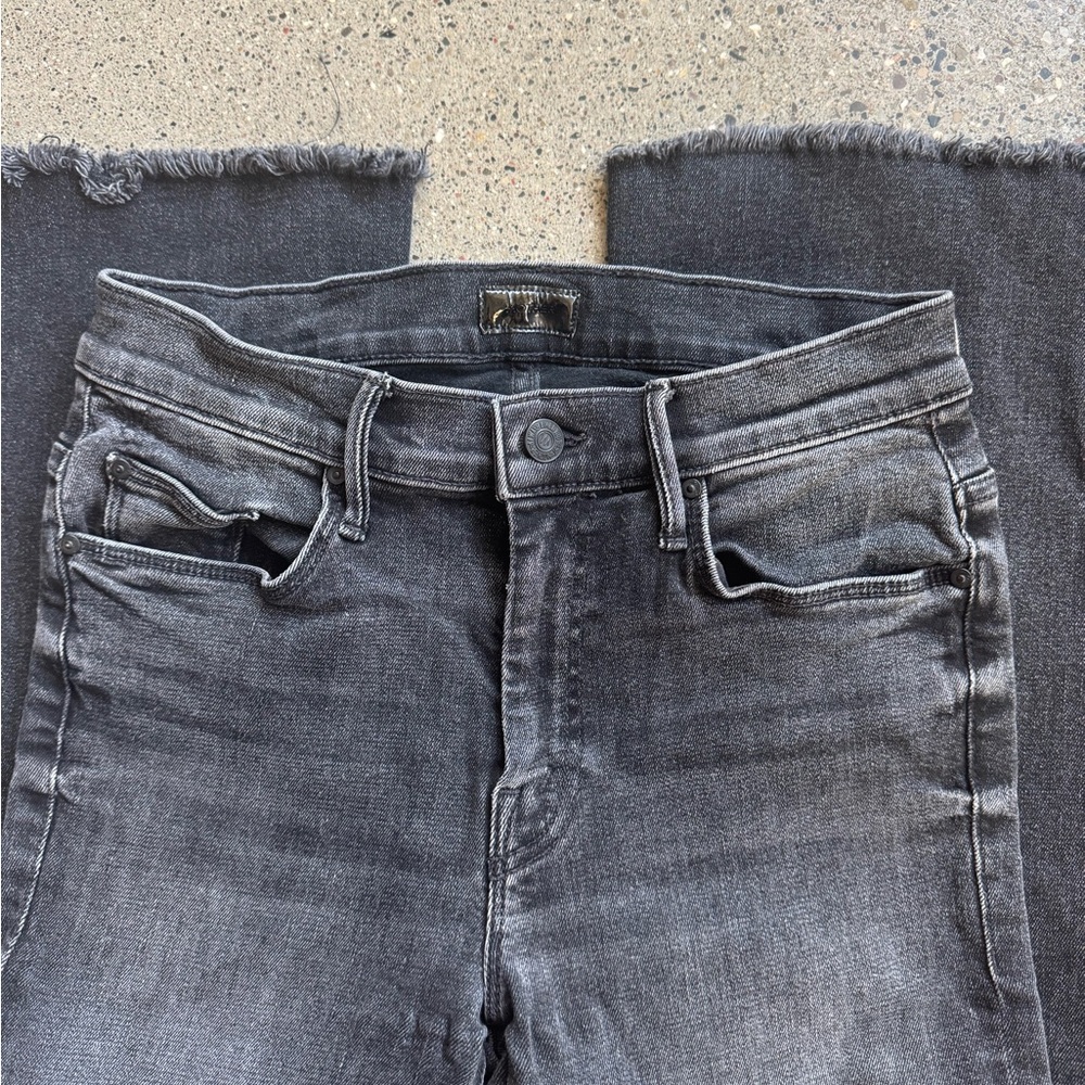 Mother Weekender Fray Flare Jeans - Picture 4 of 6